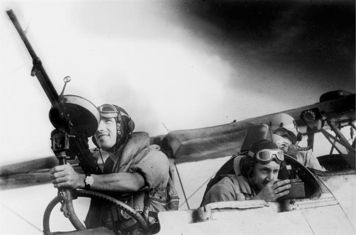 Taranto the sinking of the Italian fleet in World war Two